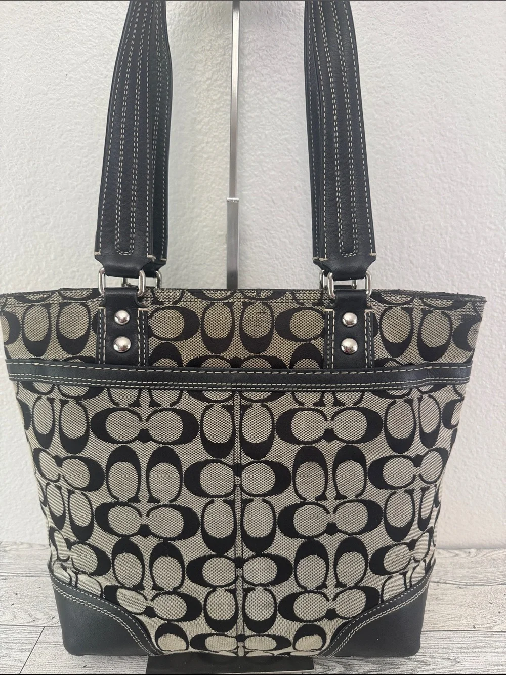 Coach Hampton Signature Turnlock Tote
